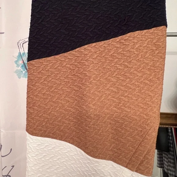 Anthropology Knit HD in Paris pencil skirt size 2 knitted - Picture 4 of 7